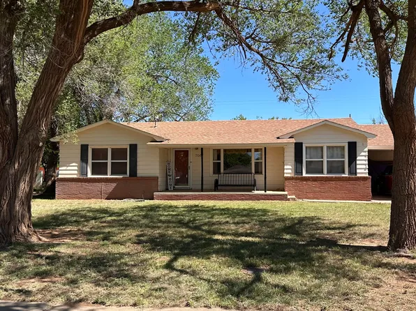 706 W Lee St, Dimmitt, TX 79027