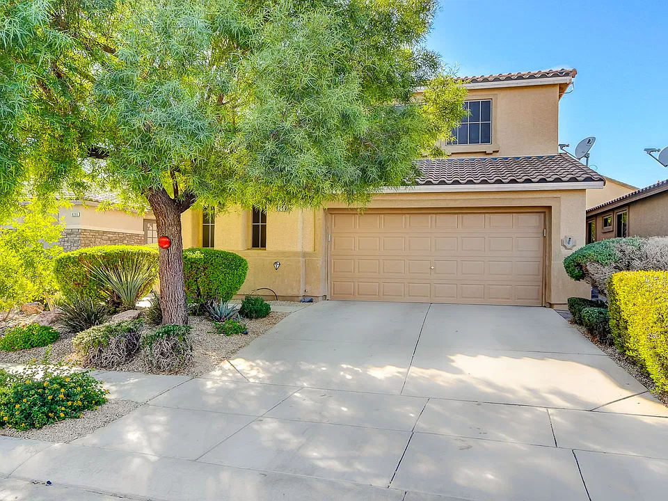 8259 Oasis Bloom St