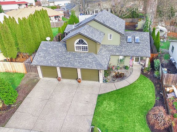 2nd image of 807 NE 154th Ave