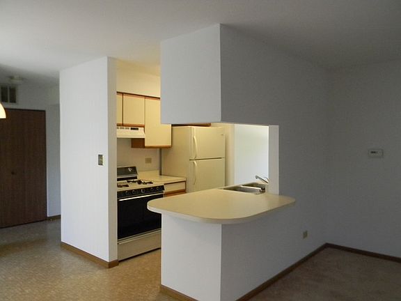4th image of 4482 Opal Dr