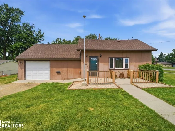 1902 12th St, Eldora, IA 50627
