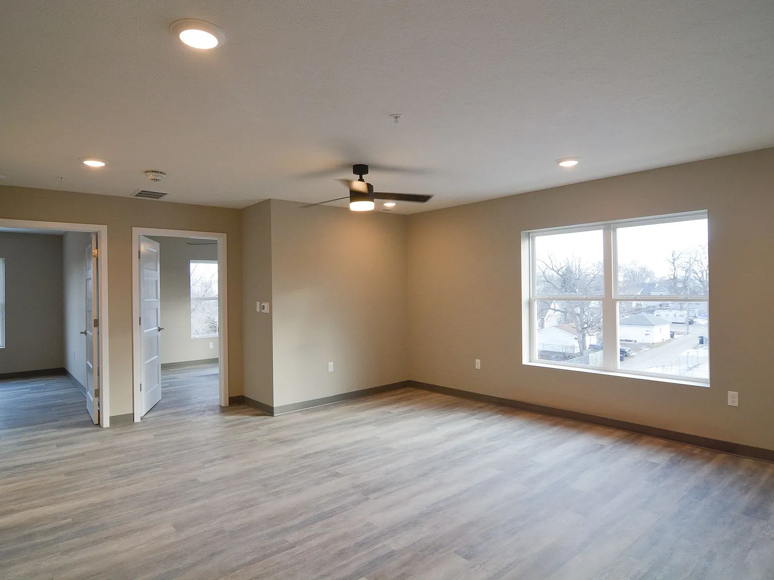 Hamilton Village Senior Suites — Photo 3