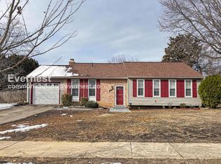 9005 Heatherfield Ct, Fort Washington, MD 20744