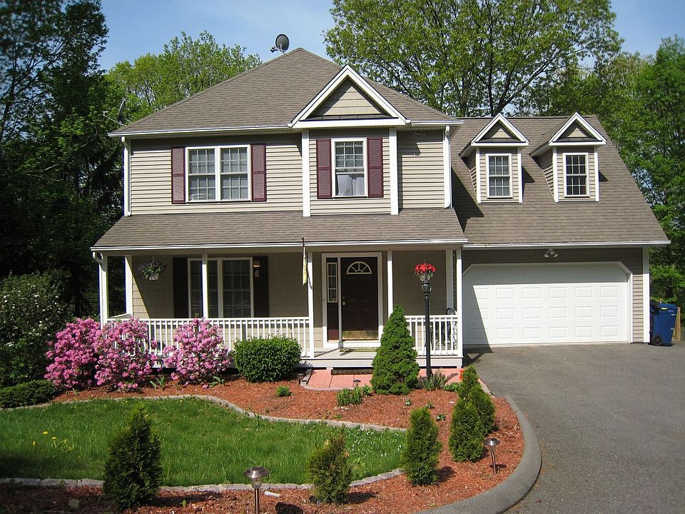 2nd image of 104 Stony Hill Rd