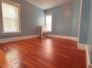 52 Elmwood Ave #52, Holyoke, MA 01040