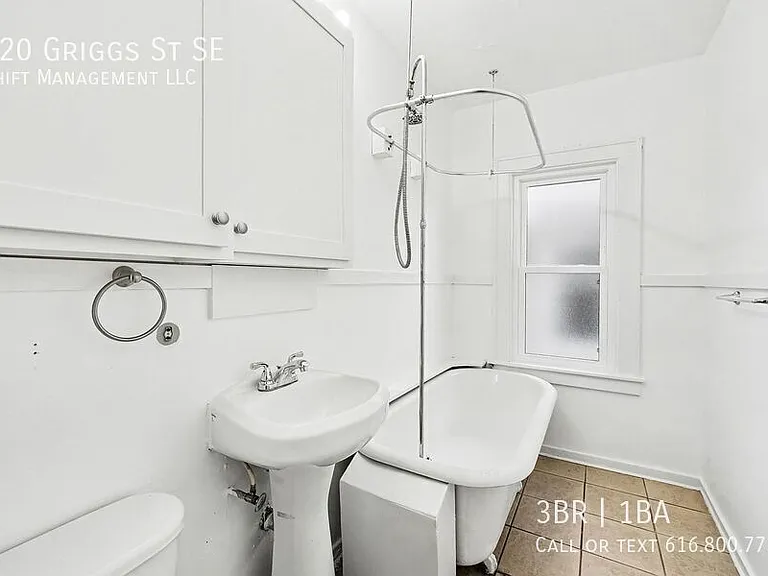 420 Griggs St SE — Photo 15