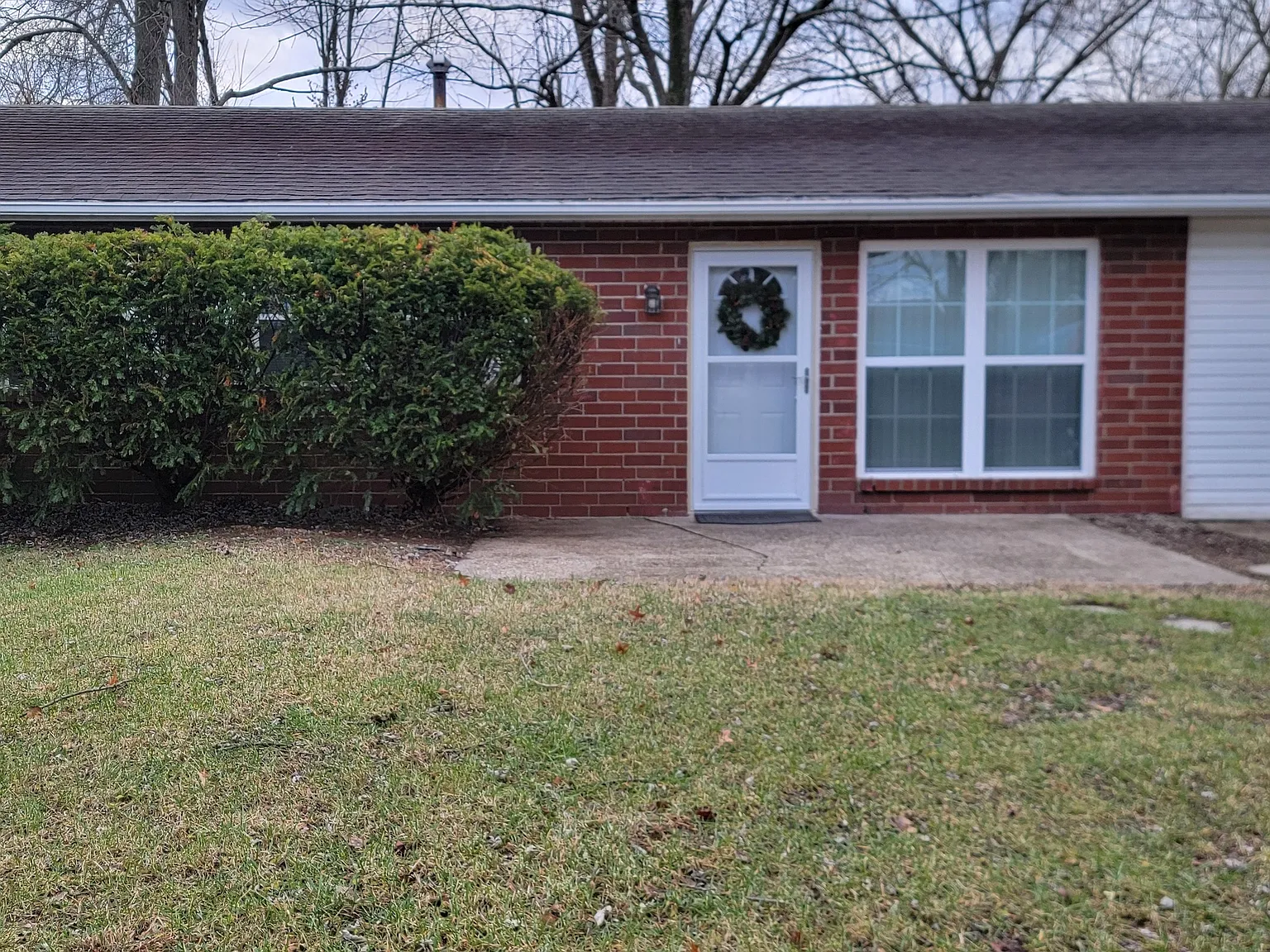 3 bed, 1186 sqft, $1,450 — Photo 1
