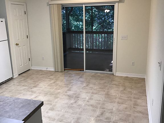 4th image of 1621 Galvin Ct