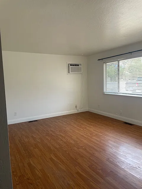 715 E Pike St