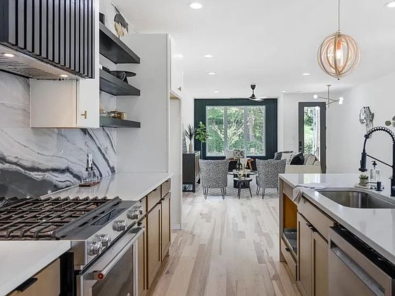 5th image of 11 Garden St #A/b