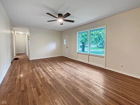 3rd image of 356 Westlea Dr