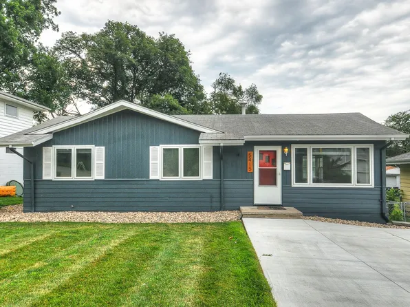 5415 Poppleton Ave, Omaha, NE 68106