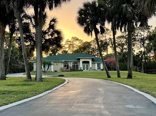 1285 19th St SW, Naples, FL 34117