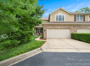 1935 Kingsbrook Ct, Wheaton, IL 60187