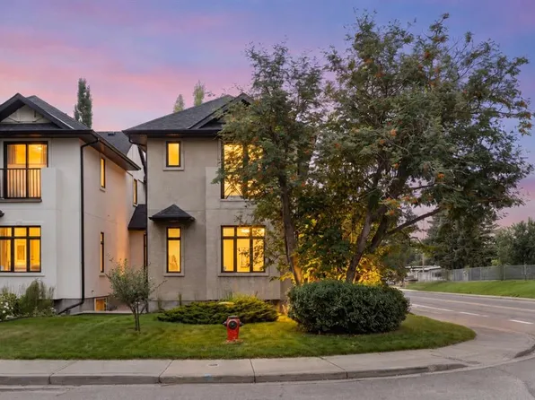 5012 W 20th St SW, Calgary, AB T2T 6N8