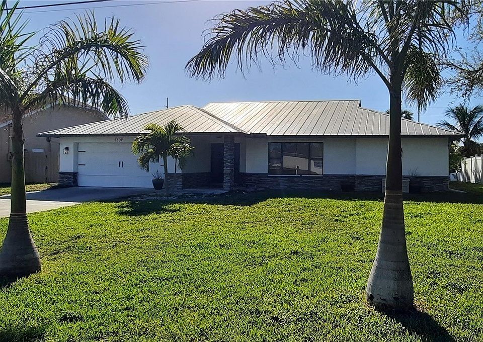 1st image of 3502 SE 16th Pl