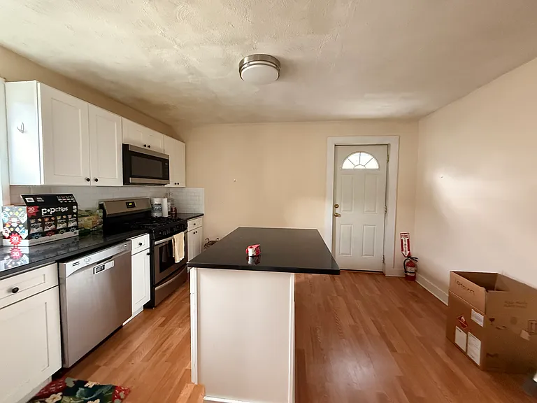 99 Norfolk St #3 — Photo 15