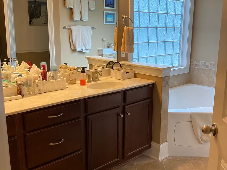 110 Shore Ct — Photo 12