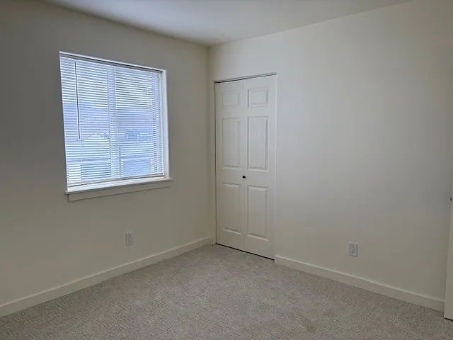 2414 Leo Ave #B — Photo 13