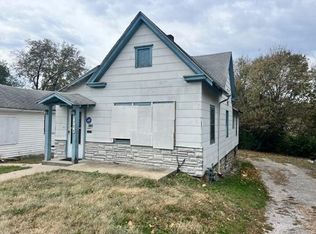 2724 Jackson Ave, Kansas City, MO 64128