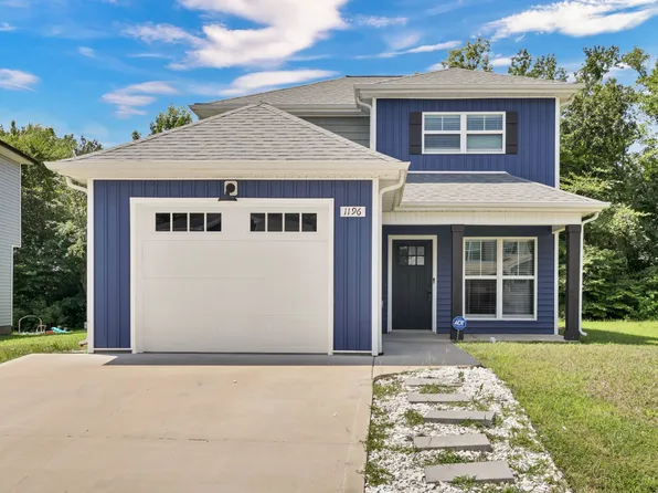 1196 Cottonwood Dr, Clarksville, TN 37040