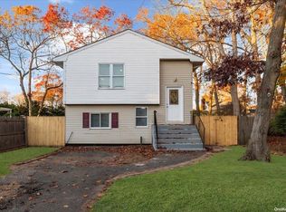 57 2nd St, Ronkonkoma, NY 11779