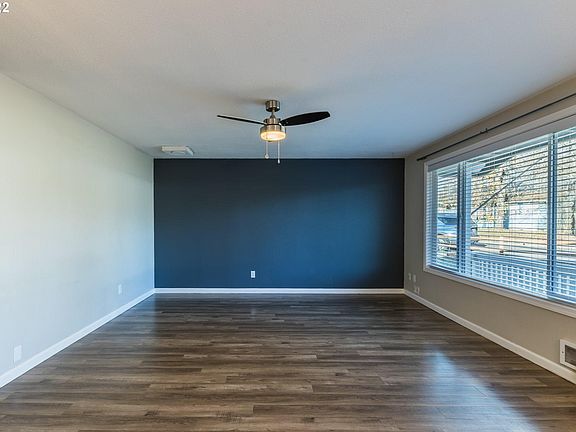 2nd image of 165 Sherwood Dr