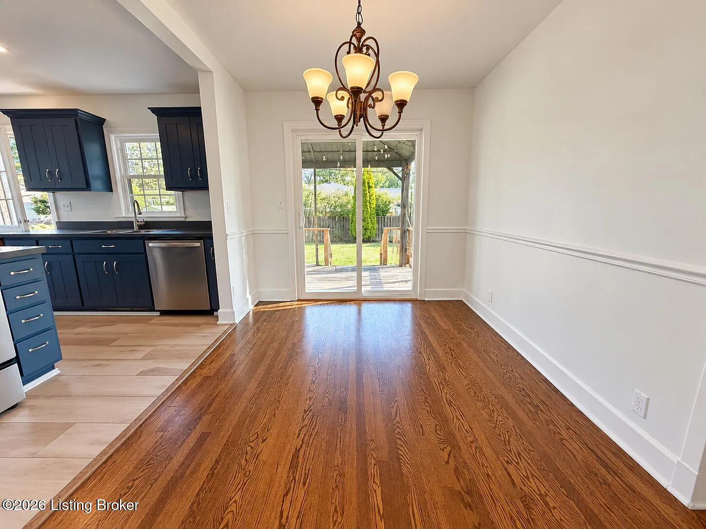 3 bed, 2.0 bath, 2275 sqft, $2,150 — Photo 4