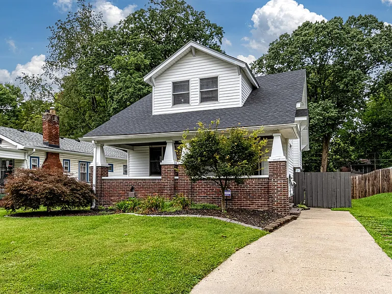 4506 Winthrop Ave — Photo 1