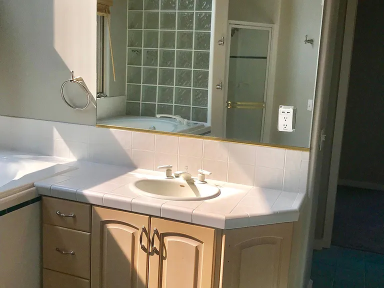 7619 Stagecoach Dr — Photo 15