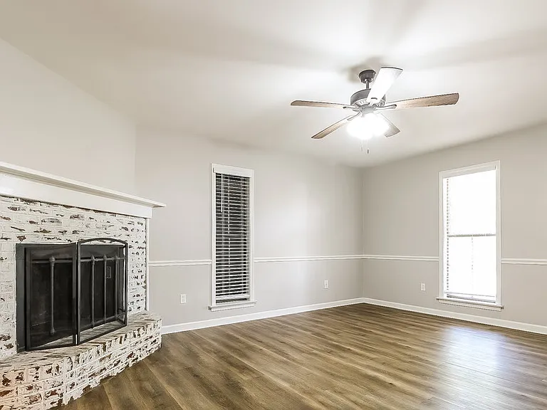 6170 Chickasaw Dr — Photo 5