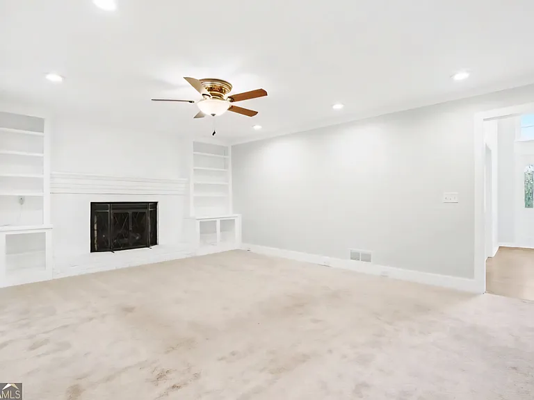 4217 N Mountain Rd NE — Photo 19