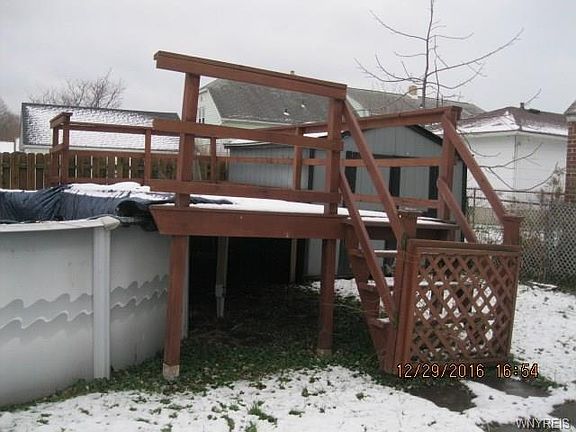 4th image of 60 Fernwood Ave
