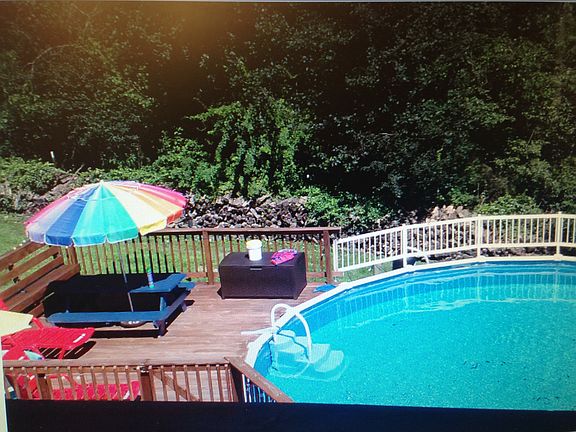 2nd image of 636 Fulla Ln