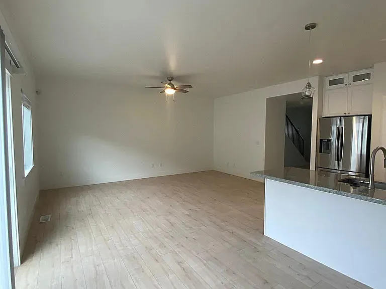 356 S 3 W — Photo 5