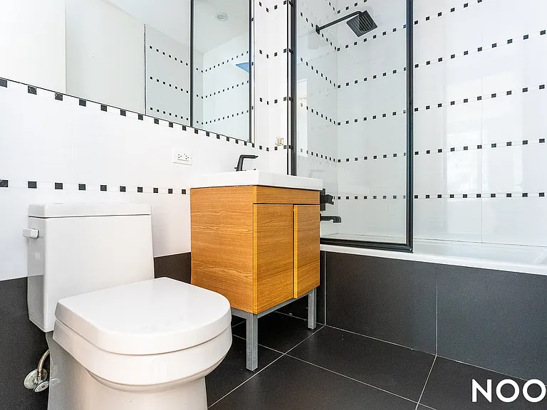 820 Dekalb Ave #2B — Photo 9