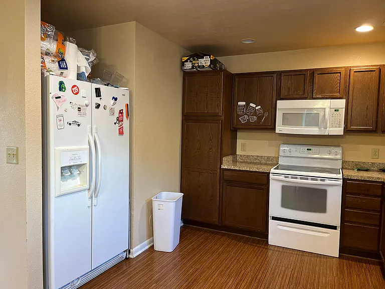 1118 Boswell Dr — Photo 8