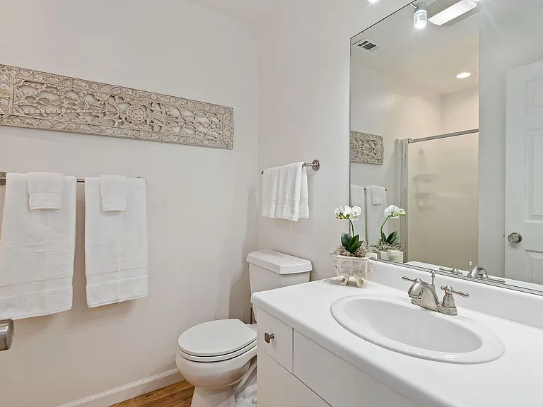 2404 Shelby St — Photo 39