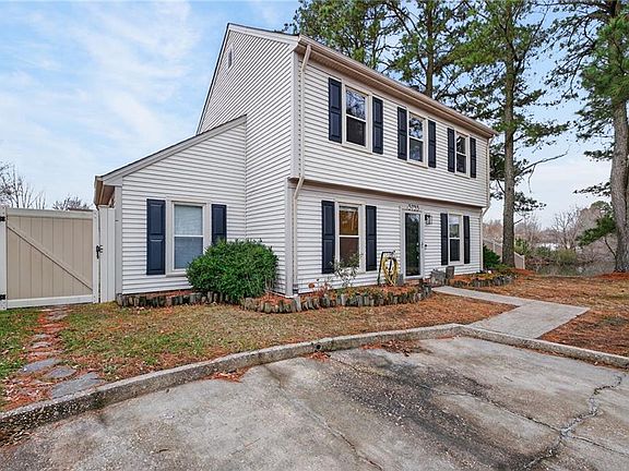 2nd image of 3733 Windridge Rd