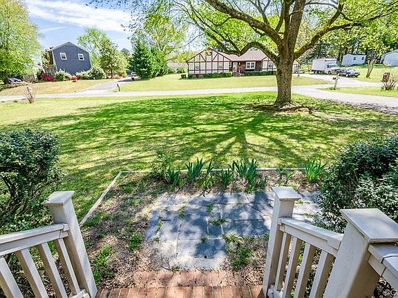 4th image of 7267 Bluebird Way