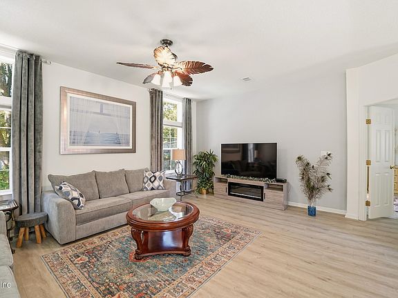 5th image of 273 VINTAGE OAK Circle