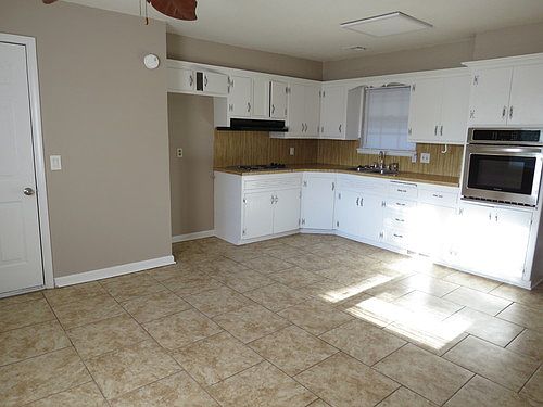 3rd image of 10413 N McKinley Ave