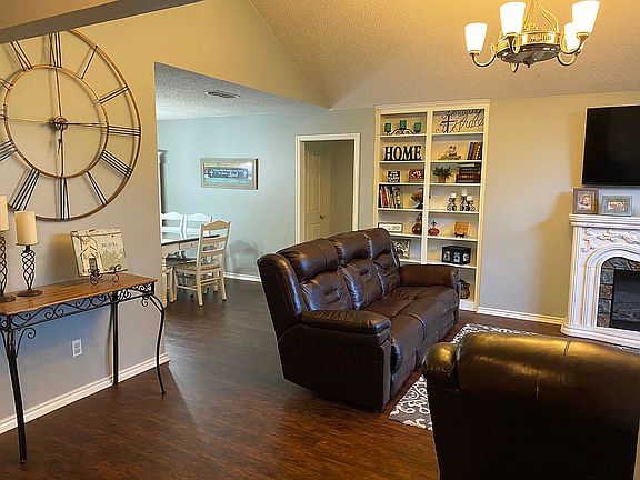 5th image of 1395 B K Pickering Dr