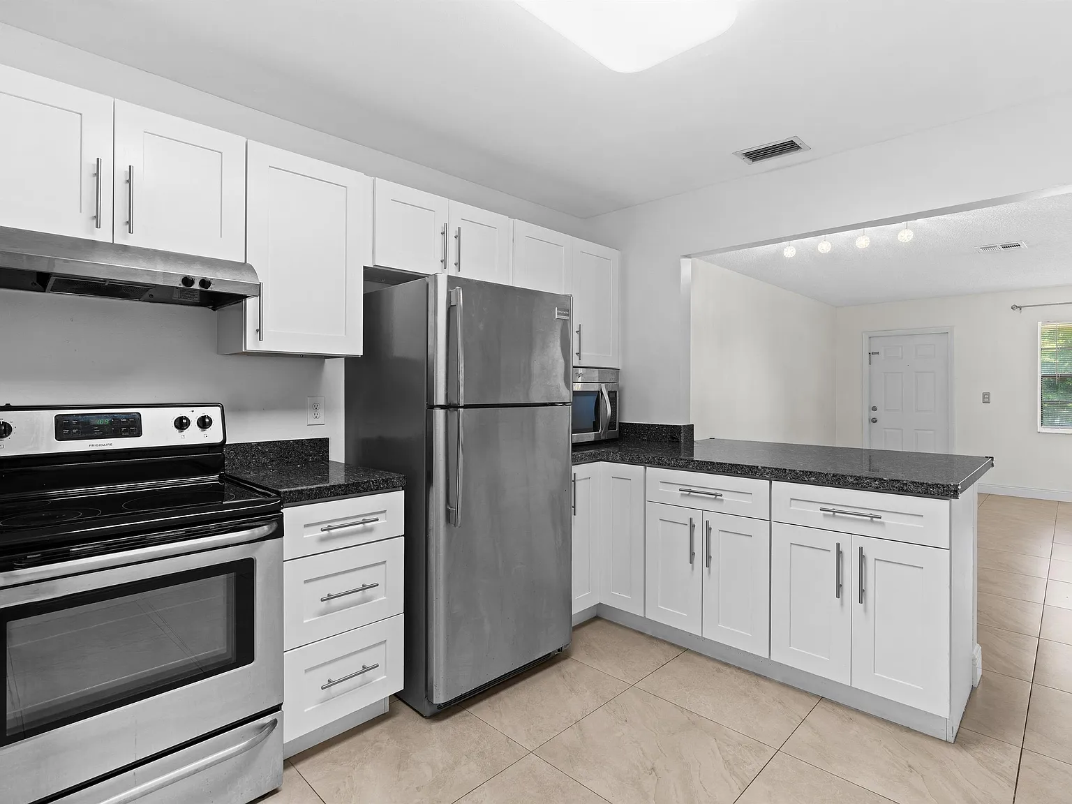 1515 North Federal Highway — Photo 3