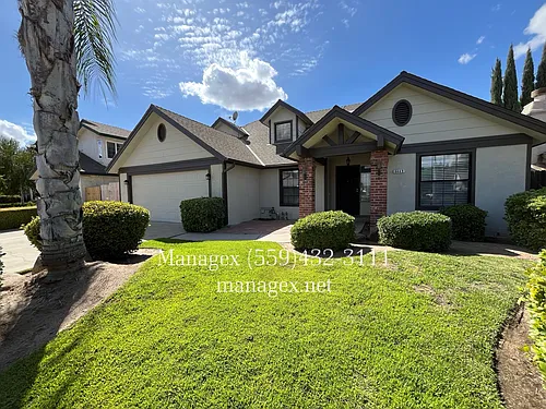 8449 N 8th St Photo 1