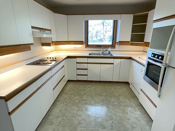 Kitchen with NEW stove; fridge and dishwasher