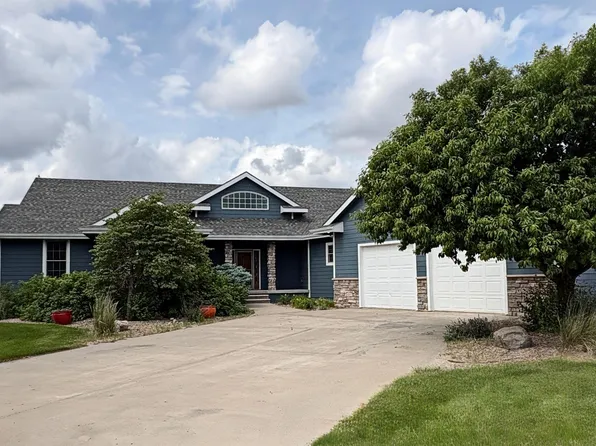 609 N Broadway St, Plainville, KS 67663