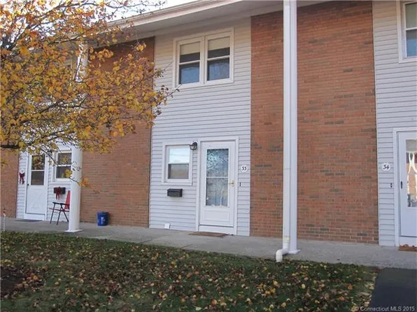 95 Seemans Ln APT 33, Milford, CT 06460