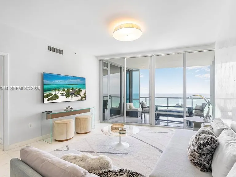 17121 Collins Ave #903 — Photo 4