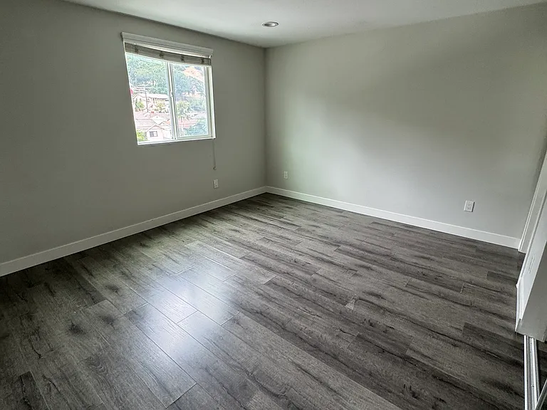 4454 Turquoise St #4456-1/2 — Photo 6